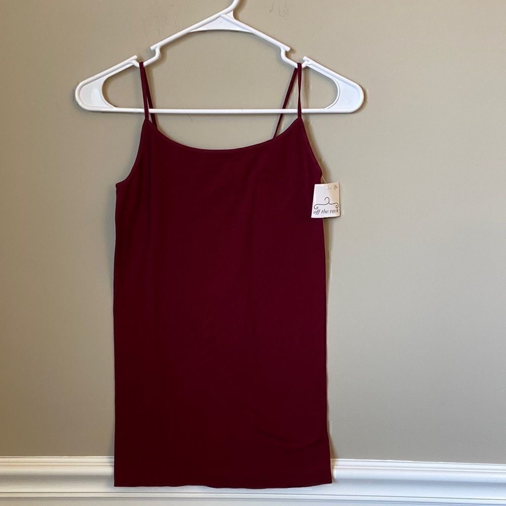 𝅺NWT Nikibiki‎ Burgundy Camisole